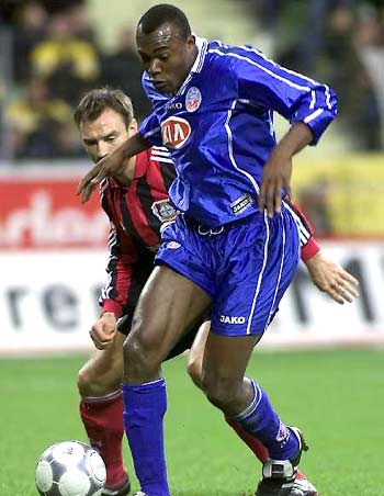 D校在去年 D校在去年